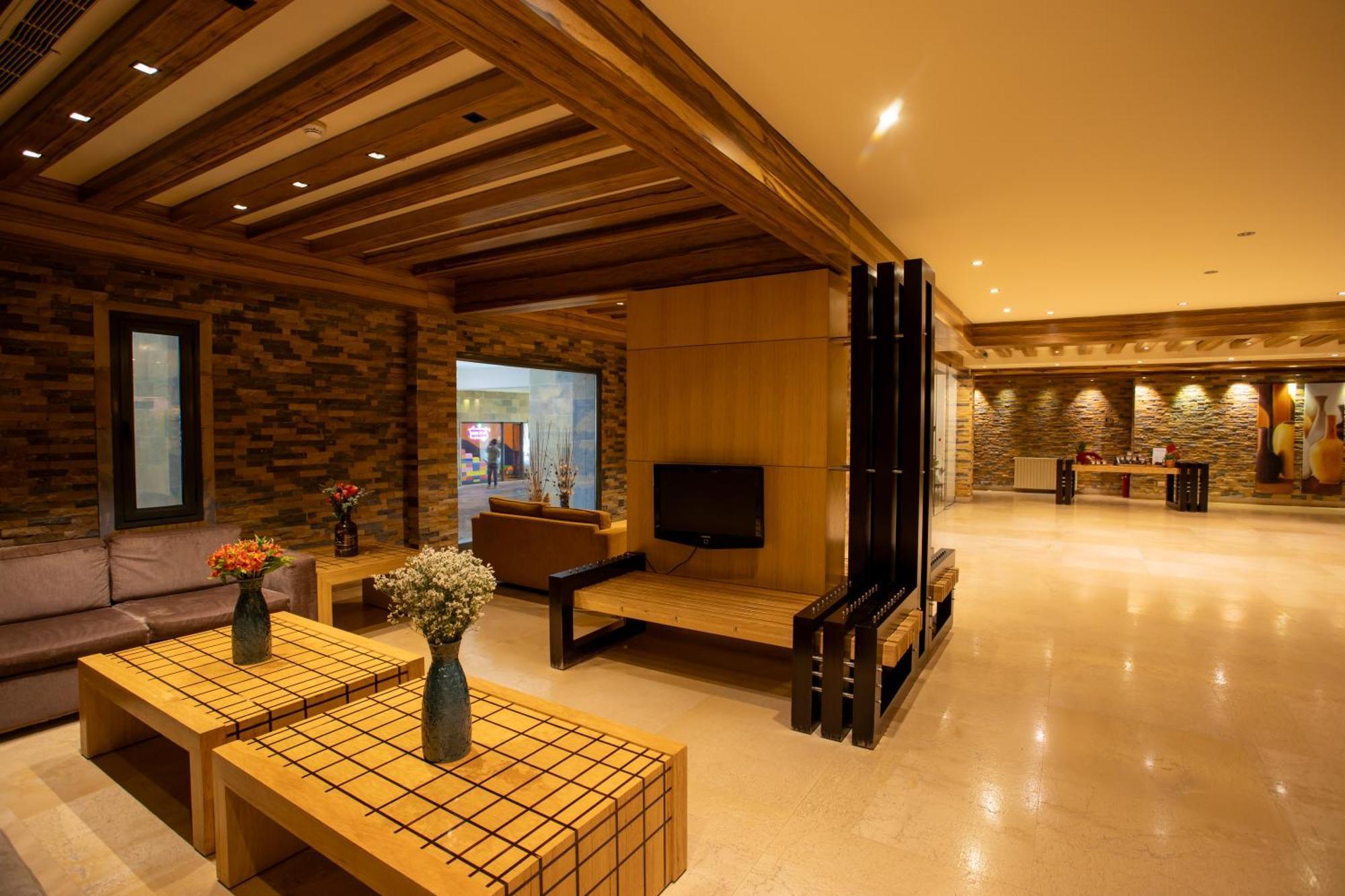 Terre Brune Hotel Mzaar Kfardebian Bagian luar foto