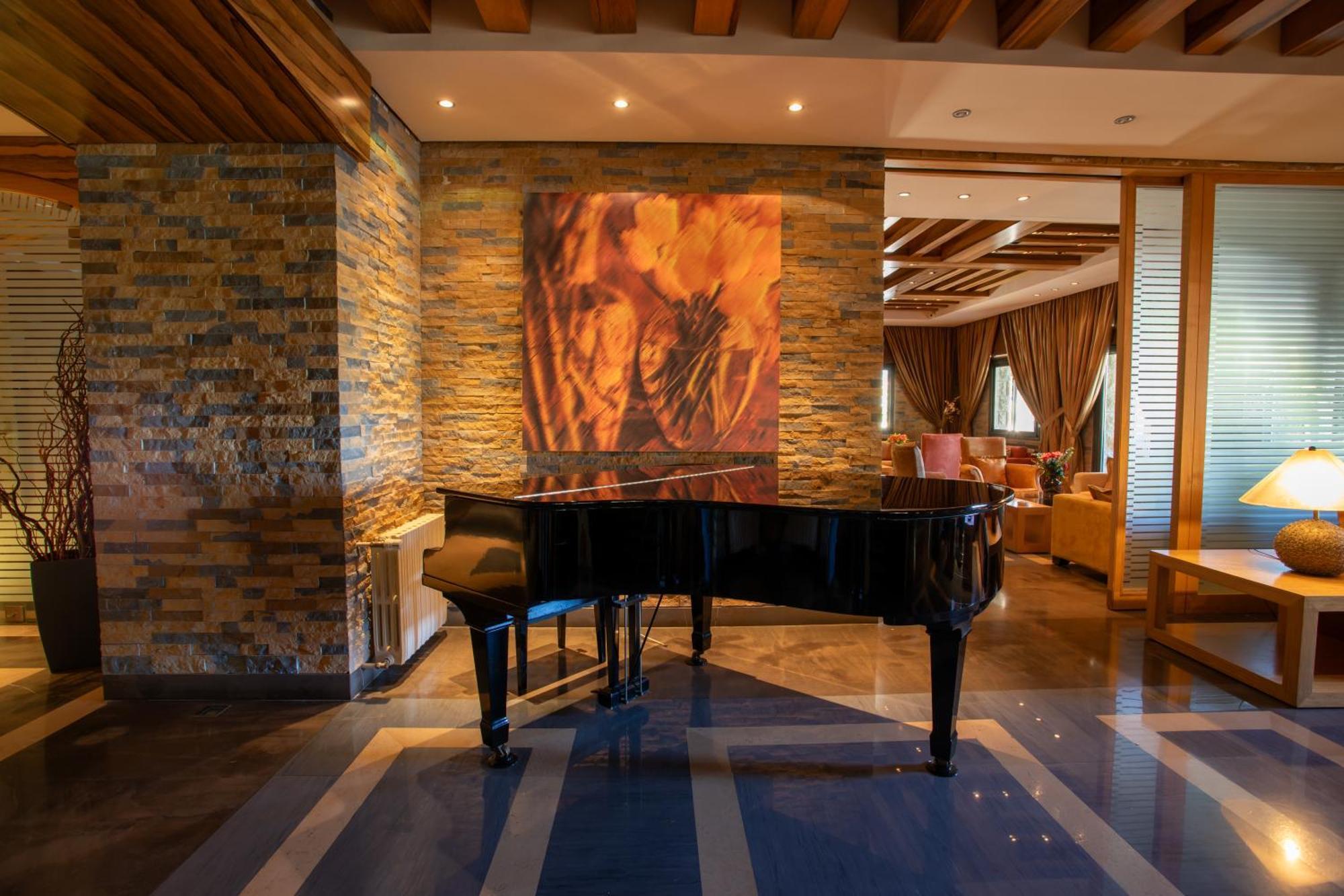 Terre Brune Hotel Mzaar Kfardebian Bagian luar foto